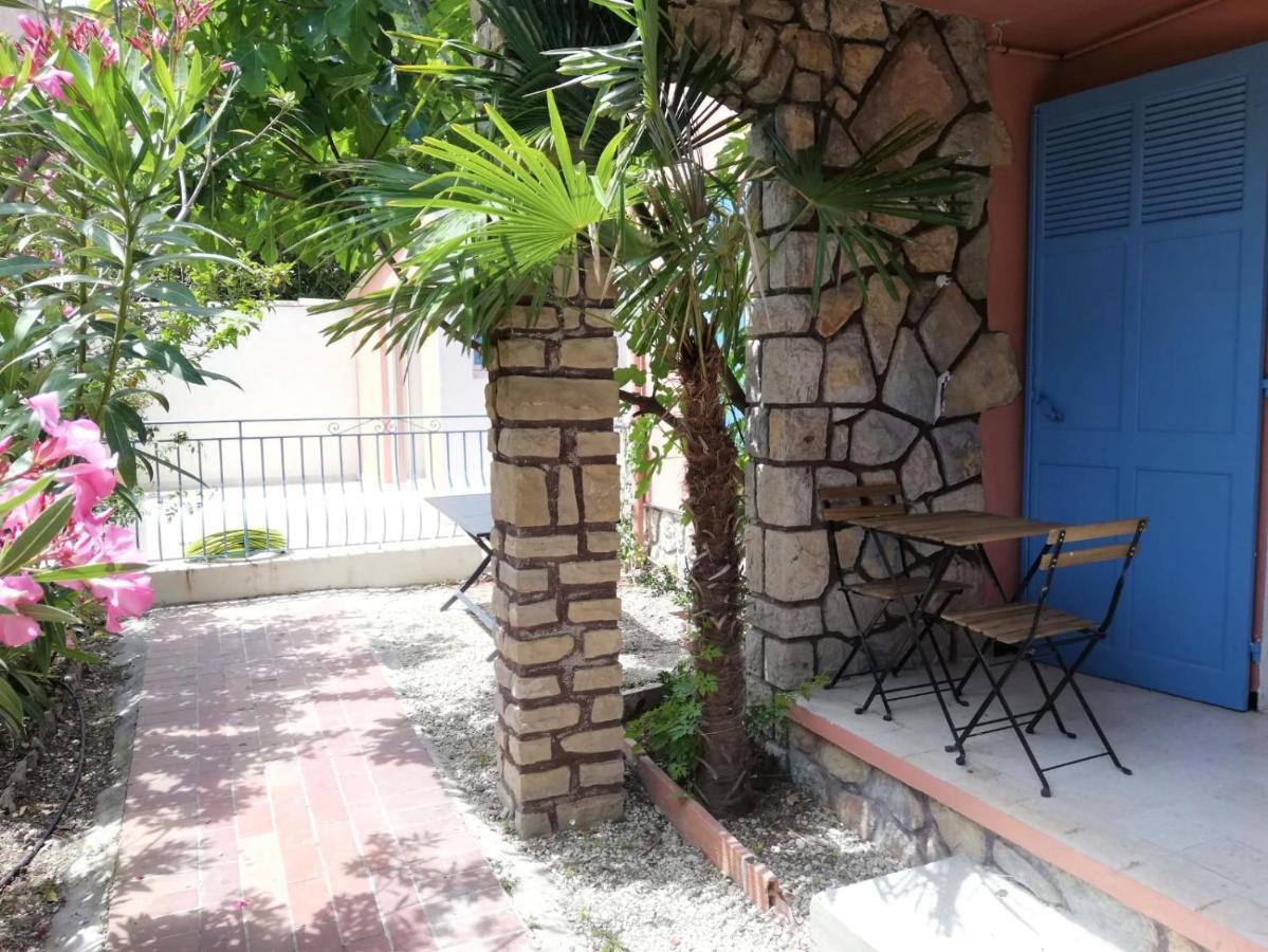 Beaux Appartements 3 Pieces Avec Espaces Exterieurs Et Parking - Proche Plage Hyères Eksteriør bilde